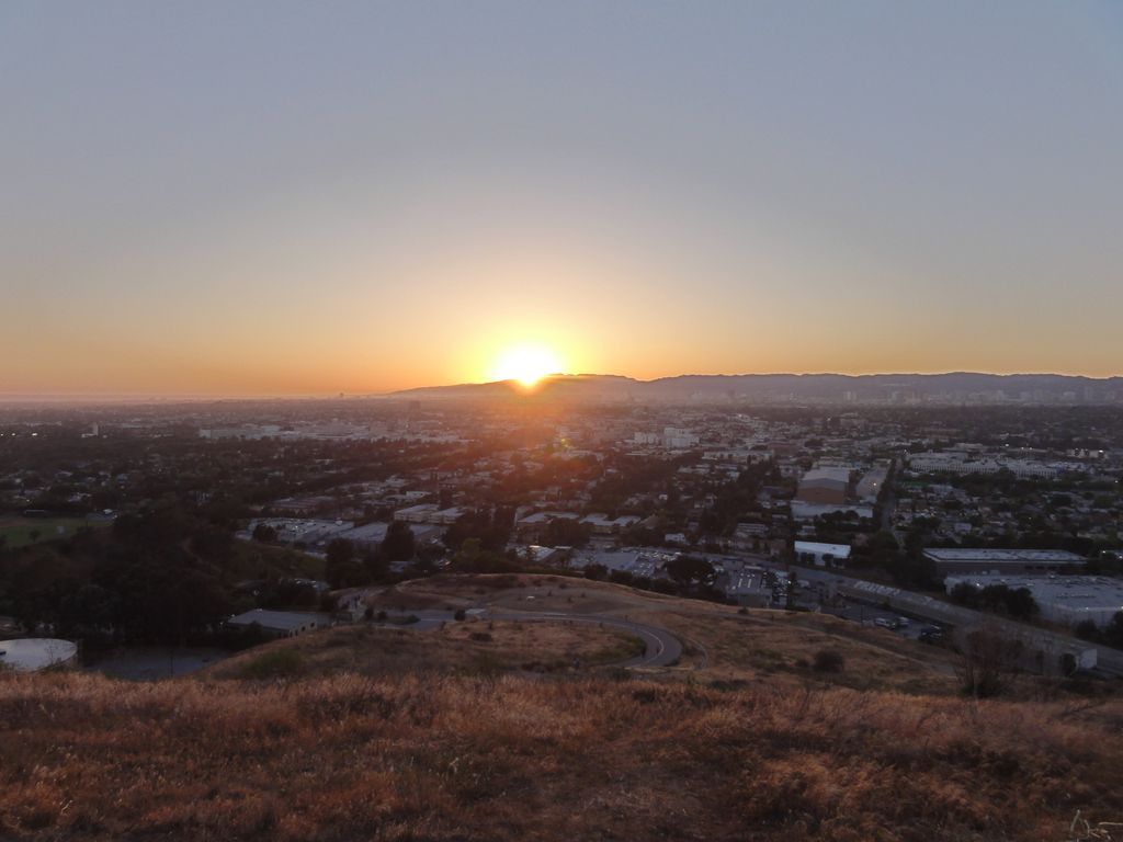 Park to Playa Trail