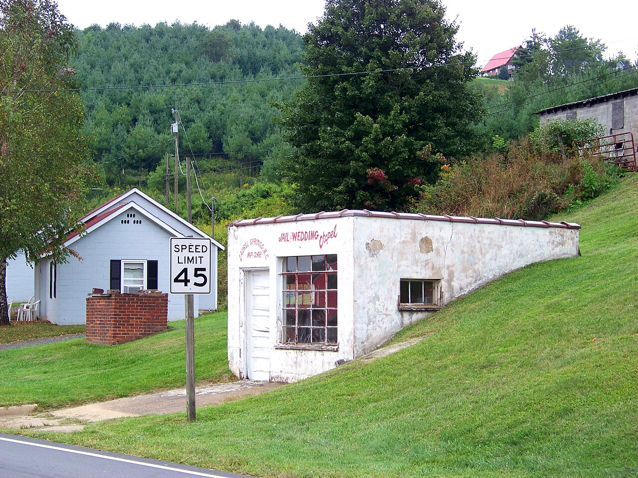 Mountain Side Campground & Cabins