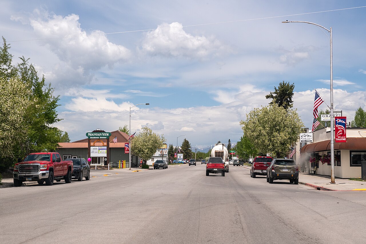 Flat Creek RV Park & Cabins